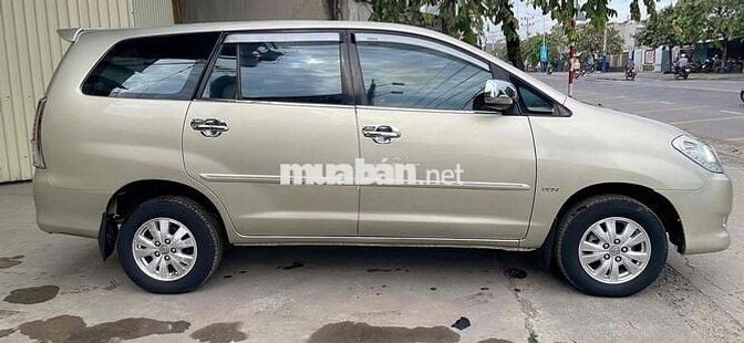 Toyota Innova 2009 G - 139000 km