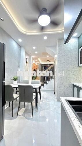 NHÀ 4 TẦNG – CÔNG NHẬN 32,3M² – GIÁ NHỈNH 6 TỶ – SIÊU PHẨM PHÚ NHUẬN