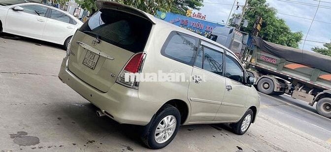 Toyota Innova 2009 G - 139000 km