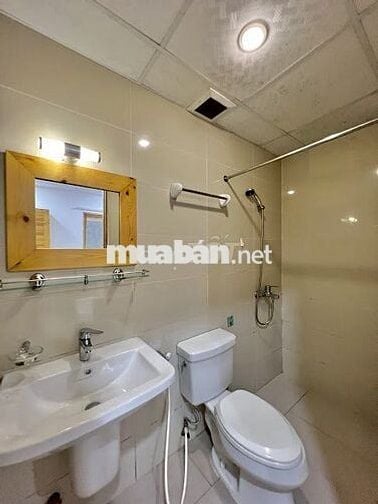 Phòng Đẹp Full NộI Thất Thang Máy  Ngay  Lotte Mart  Quận 7