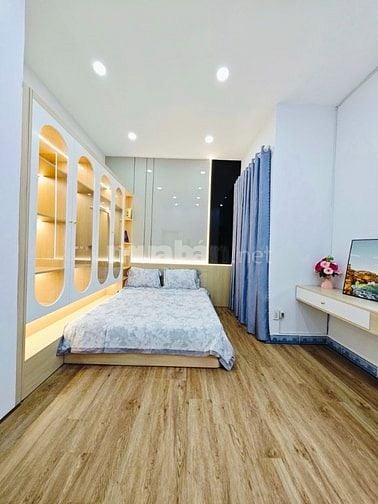 Nhà Công Viên Làng Hoa Gò Vấp Ngang Hiếm 6m Hẻm 4m 42m2 Nhỉnh 4 Tỷ
