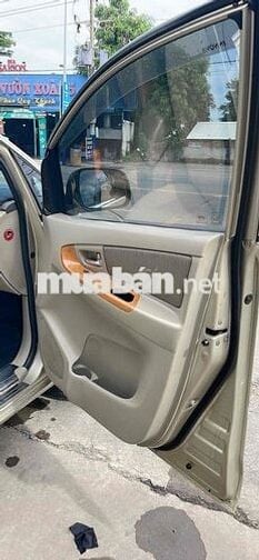 Toyota Innova 2009 G - 139000 km