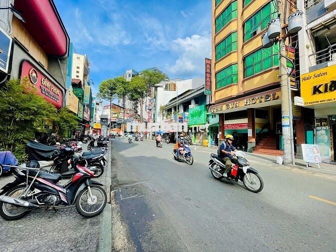 🔶 Ngay Hai Bà Trưng Q1 – Nhà Đẹp 2 Tầng – 4x20m – Kinh Doanh Tự Do