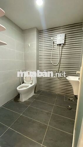 Nhà Mặt Tiền Đường Bạch Mã Tiện Ở + VP Công Ty