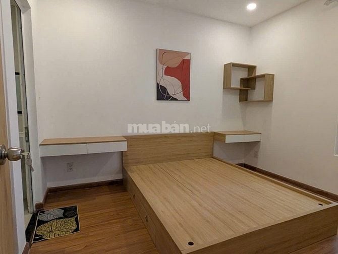 Chung cư Thoại Ngọc Hầu, TP: 3p ngủ, 115m2, ban công, 10tr8/tháng