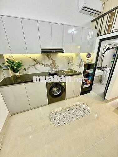 Siêu Hot CCMN 30m2 Full đồ. Máy giặt, ban công thoáng tại Chính Kinh