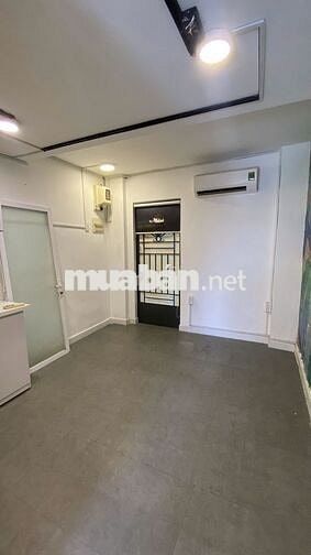 Nhà Mặt Tiền Đường Bạch Mã Tiện Ở + VP Công Ty