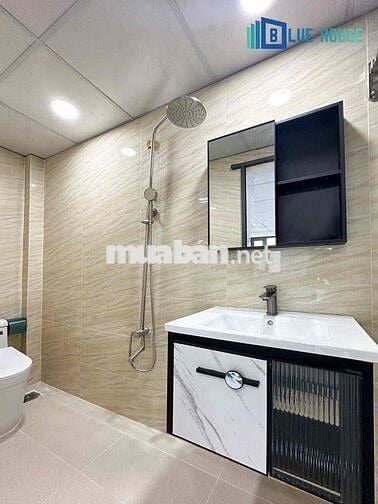 1 TRỆT 1 LẦU FULL NỘI THẤT CÓ MÁY GIẶT RIÊNG LÊ TRỌNG TẤN