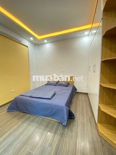 Chính chủ 5 tầng, 4 ngủ, ô tô đỗ cổng, kinh doanh, ở luôn