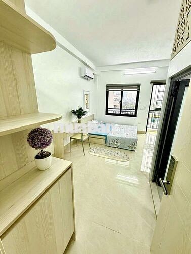 Siêu Hot CCMN 30m2 Full đồ. Máy giặt, ban công thoáng tại Chính Kinh