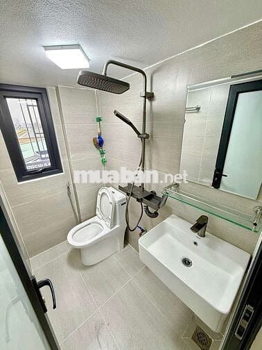 Siêu Hot CCMN 30m2 Full đồ. Máy giặt, ban công thoáng tại Chính Kinh