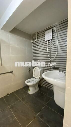 Nhà Mặt Tiền Đường Bạch Mã Tiện Ở + VP Công Ty