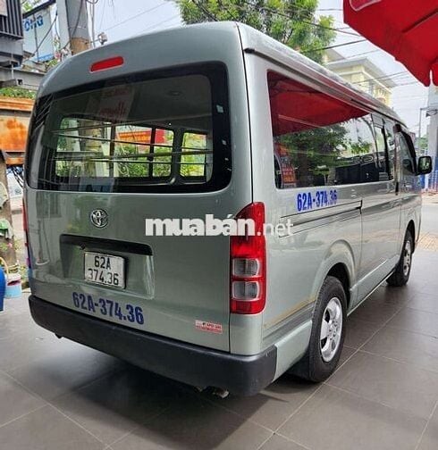 Tải Van Toyota Hiace 2011  6N/810kg- mơi 46000 km