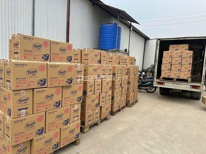 CẦN TUYỂN NHÂN VIÊN NAM NỮ BÁN HÀNG 