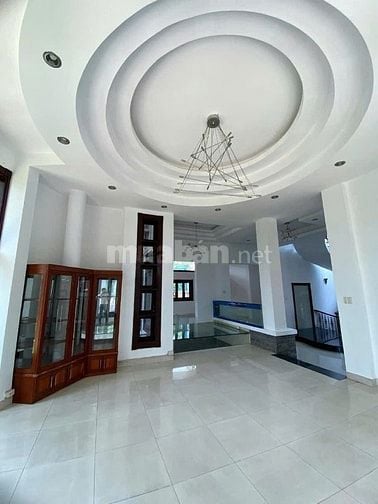 Cho thuê biệt thự đường võ nguyên giáp, phước long a, q9, tp thủ đức