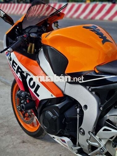 Honda CBR1000RR Repsol 2015 xe đẹp máy Zin êm .