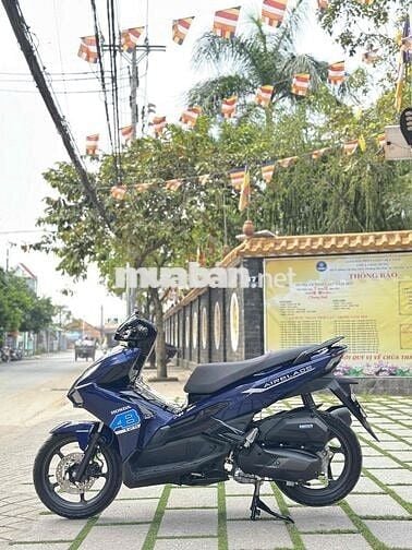 Honda Airblade 4val 2022 Xanh 9779 km