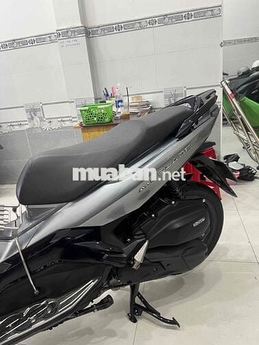 Honda Air Blade 125 Bạc đen