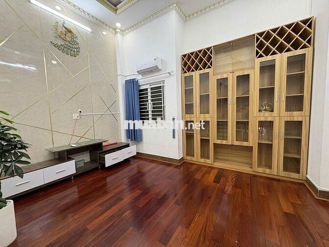 Nhà phố kiểu Biệt Thự 4 lầu mới đẹp + Tặng nội thất xịn