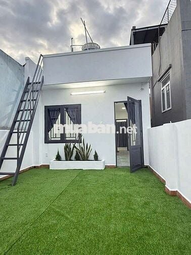 Bán nhà đường Trần Thị Cờ 80m2,3 tầng HXT,shr.