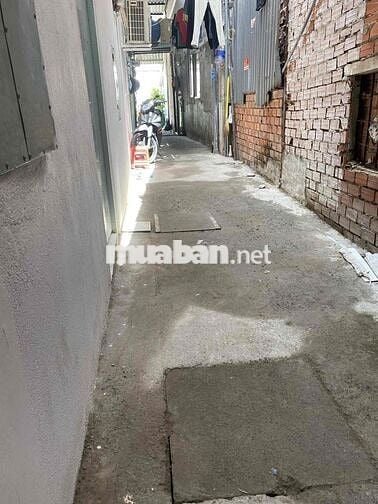 CHO THUÊ PHÒNG TRỌ 20m2 (đường Chuyên Dùng 9), GẦN CẦU PHÚ XUÂN