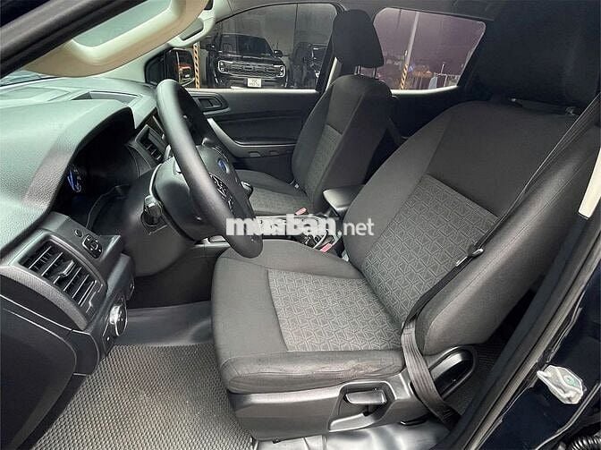 Ranger 2020 XLS 2.2L 4x2 MT - Xanh Cavansite