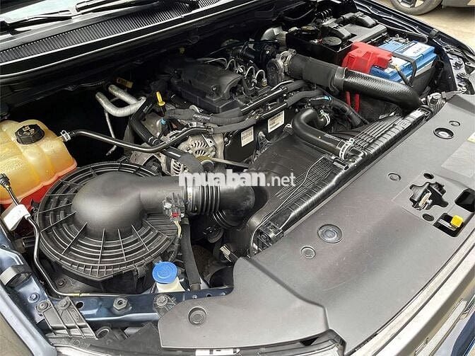 Ranger 2020 XLS 2.2L 4x2 MT - Xanh Cavansite