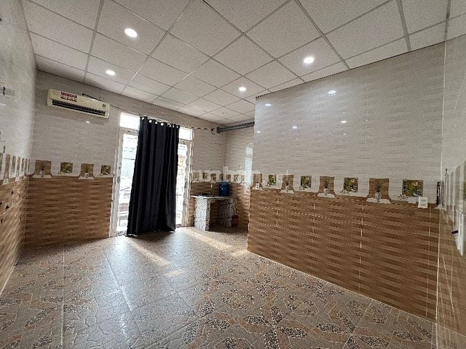 Chủ Giảm 1 Tỷ - Nhà 2 Tầng - 100M2, Nở Hậu - Cho Thuê ~ 20Triệu/Tháng