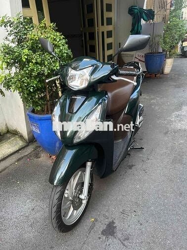 xe Vission phien bản đặc biet còn moi 90%