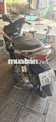 AB 2011 đang sử dụng