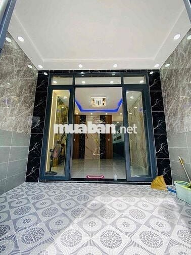 NHÀ SDC GIỮ SỔ CHÍNH ĐÃ CÓ THỔ CƯ