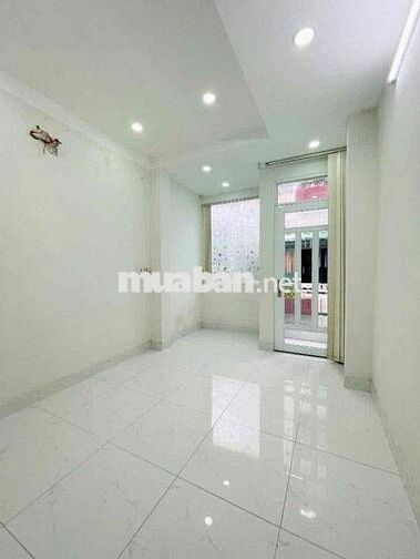 🏠 CHO THUÊ NHÀ NGUYÊN CĂN QUẬN 4… 📍 Vị trí: Khu 20 Thướt, Phường Khánh