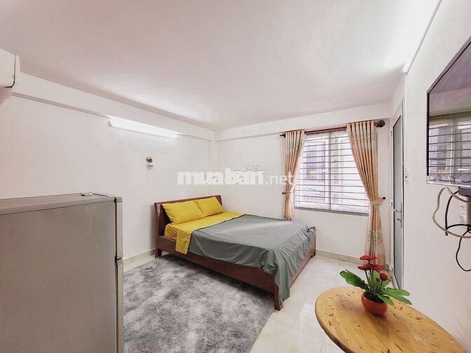 PHÒNG CỬA SỔ THOÁNG CỘNG HÒA GẦN TÒA NHÀ ETOWN 3.8 TRIỆU