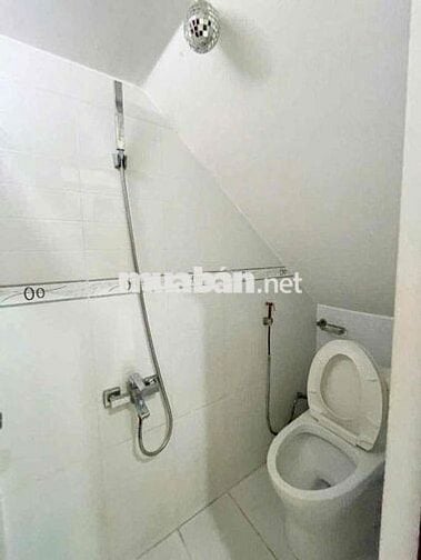 🏠 CHO THUÊ NHÀ NGUYÊN CĂN QUẬN 4… 📍 Vị trí: Khu 20 Thướt, Phường Khánh