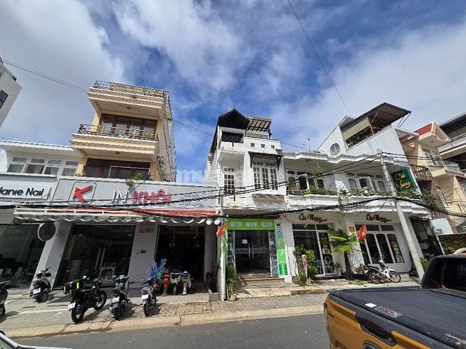 Nhà mặt tiền cho thuê nguyên căn 