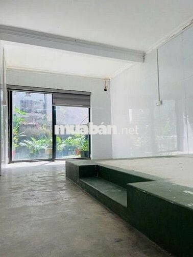 Cực hiếm, nhà 2 tầng phố Đội Cấn, 10m ra mặt phố 58m2 giá chỉ 9.1 tỷ