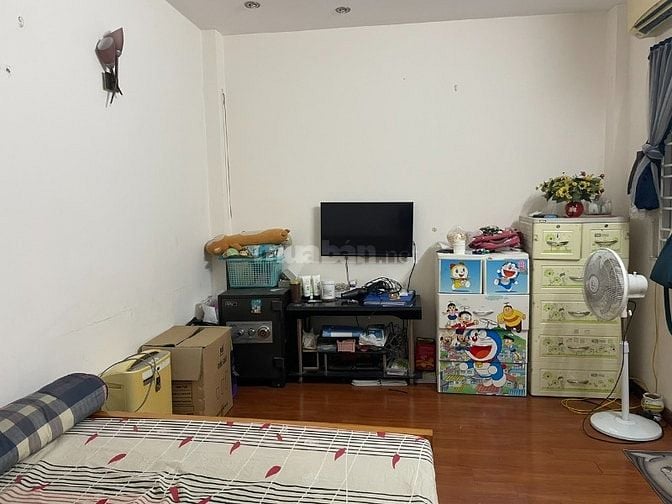 Cho thuê cả nhà 5 tầng tại Ngõ 1295 đường Giải Phóng, Hoàng Mai.