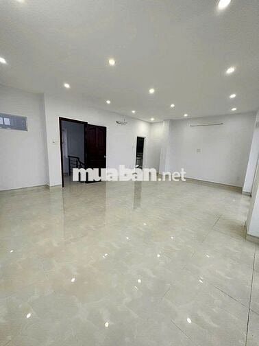 Cần cho thuê nhà MT 735A Đường Cách Mạng Tháng 8 P.6 Q.Tân Bình