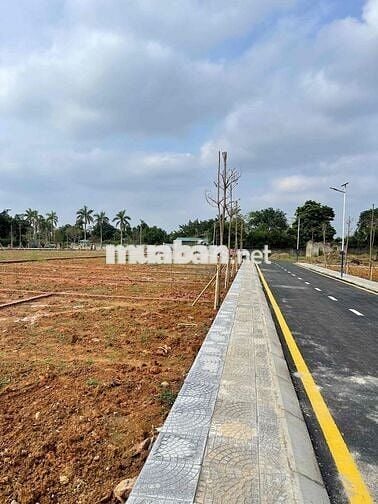 Bán đất Cổ Đông _ Sơn Tây 100m2 giá hơn 3 tỷ   gần Ngã Tư Lục Quân