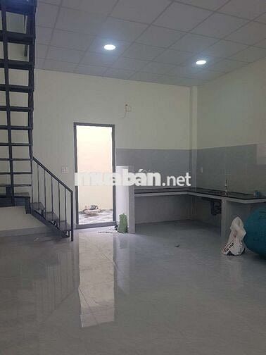 Cho thuê nhà 1 trệt 1 lầu dt 5,2×20. Hẻm xe hơi, không ngập nước
