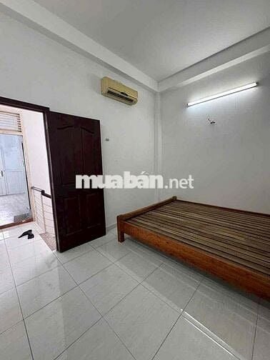 HXT 4pn3wc sẵn 3 máy lạnh hẻm nguyễn tư giản P12