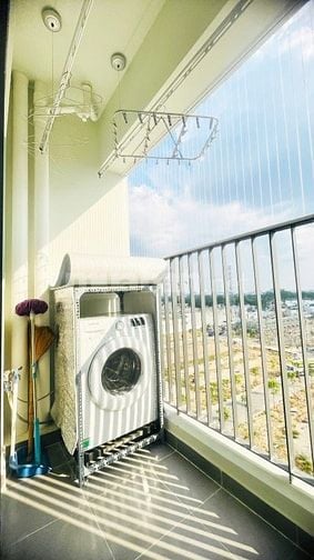 Bcons Plaza 2PN Full Nội Thất – Sổ Sẵn, View Hồ Đá Đẹp – Giá Chỉ 2,355