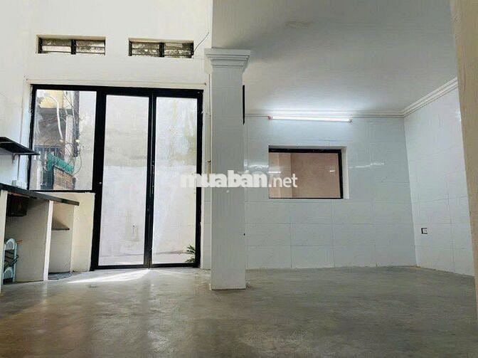 Cực hiếm, nhà 2 tầng phố Đội Cấn, 10m ra mặt phố 58m2 giá chỉ 9.1 tỷ