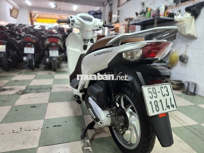 👉Honda Vision 2021 Khoá Smartkey Trắng, biển SG