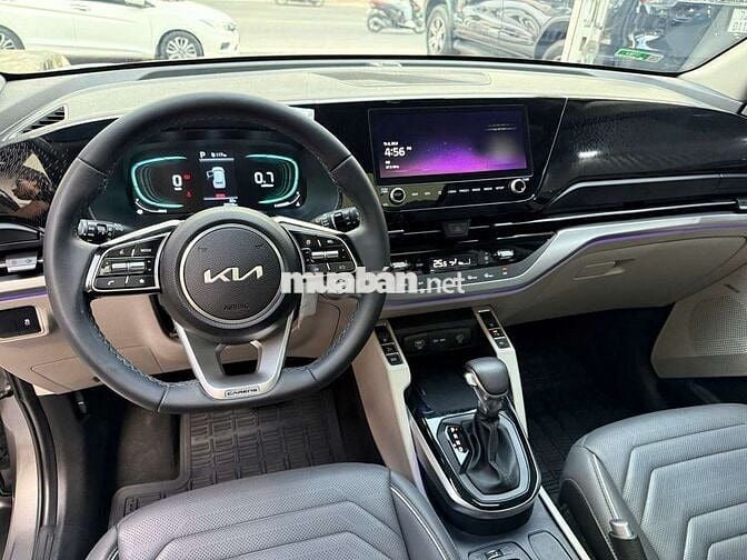 Kia carens 1.5L signature