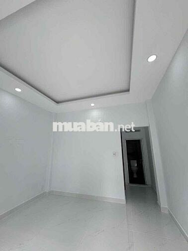 Nhà HXH Đất Thánh P6 Tân Bình, 3.5x10m, 1 lầu, 2pn 2wc, giá 11tr