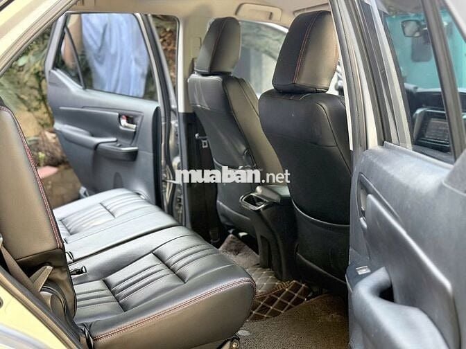 Toyota Fortuner 2017 2.4MT Bạc- 670tr