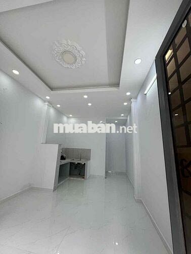 Nhà HXH Đất Thánh P6 Tân Bình, 3.5x10m, 1 lầu, 2pn 2wc, giá 11tr