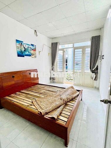 Cho thuê nhà hẻm Ni Sư Huỳnh Liên Tân Bình - Gần CC Bàu Cát