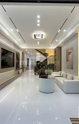 Siêu Hot! Nhà Đẹp Trung Tâm Thủ Dầu Một – Giá Chỉ 2.95 Tỷ, Chốt Nhanh 